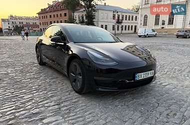 Седан Tesla Model 3 2023 в Кам'янець-Подільському