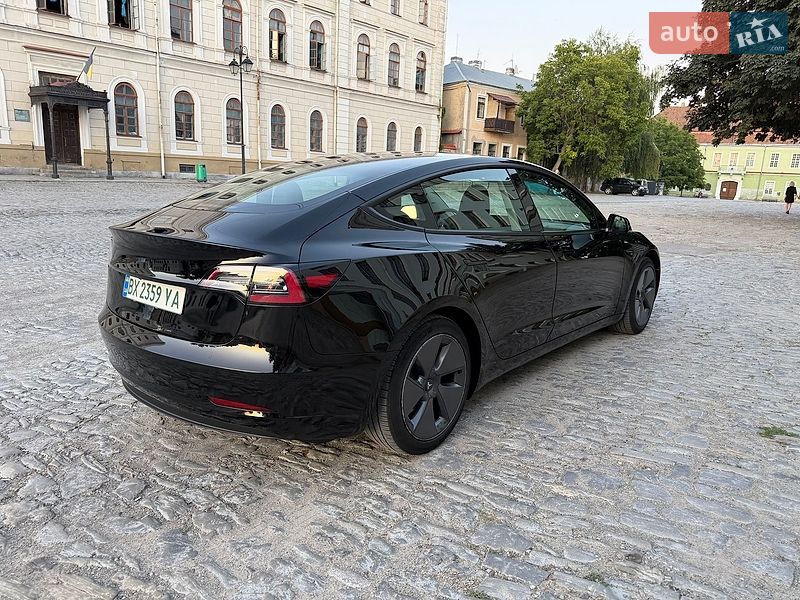 Седан Tesla Model 3 2023 в Кам'янець-Подільському