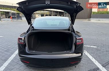 Седан Tesla Model 3 2023 в Кам'янець-Подільському