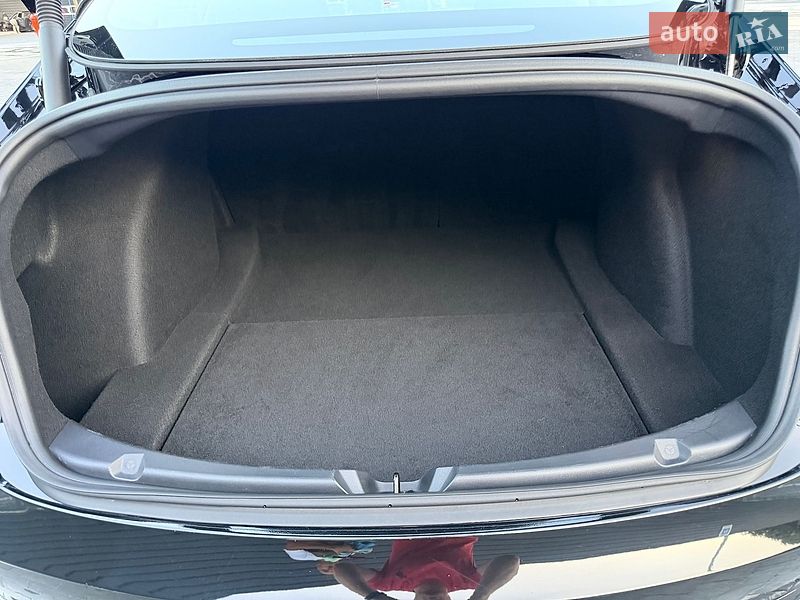 Седан Tesla Model 3 2023 в Кам'янець-Подільському