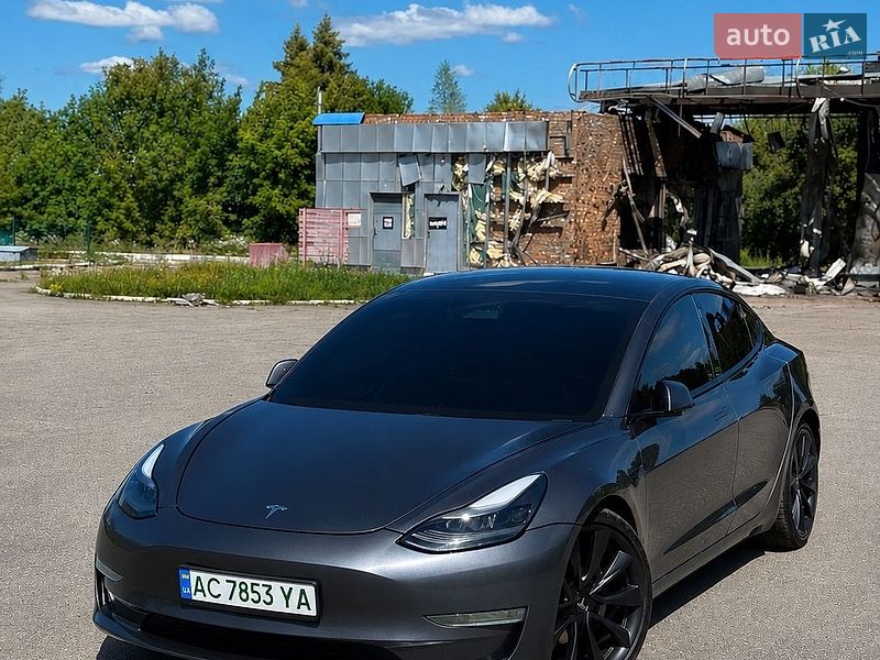 Седан Tesla Model 3 2021 в Кролевці фото Седан Tesla Model 3 2021 в Кролевці