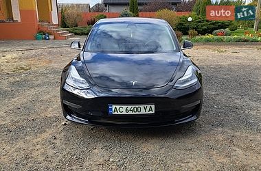 Tesla Model 3  2018