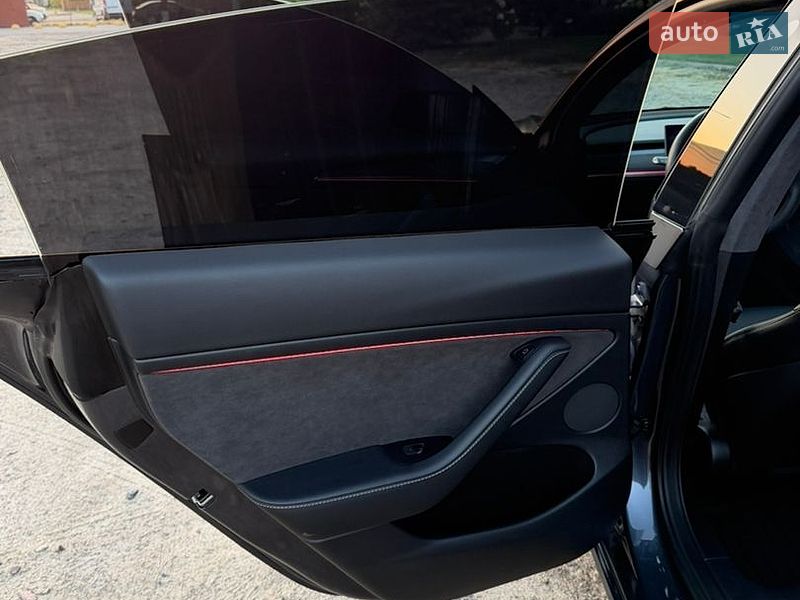 Седан Tesla Model 3 2022 в Броварах фото 17 Седан Tesla Model 3 2022 в Броварах