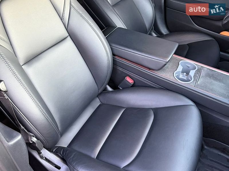 Седан Tesla Model 3 2022 в Броварах фото 21 Седан Tesla Model 3 2022 в Броварах