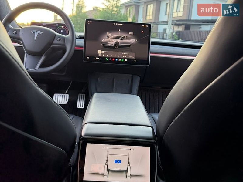 Седан Tesla Model 3 2022 в Броварах фото 30 Седан Tesla Model 3 2022 в Броварах