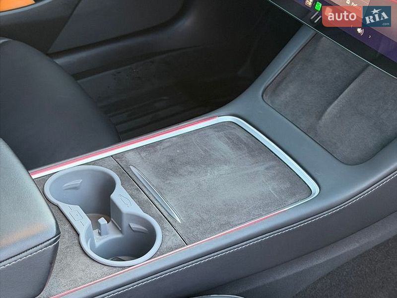 Седан Tesla Model 3 2022 в Броварах фото 28 Седан Tesla Model 3 2022 в Броварах
