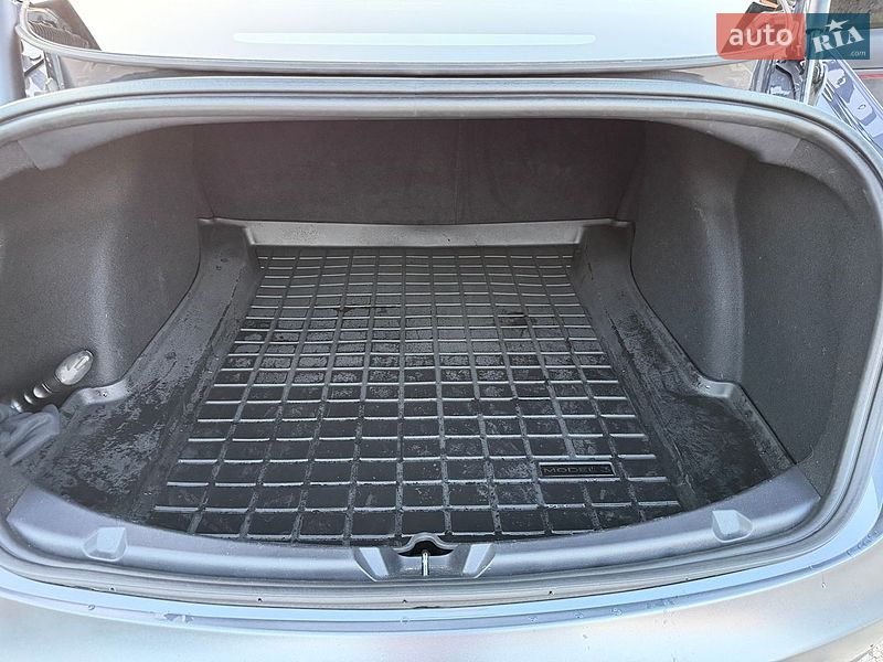 Седан Tesla Model 3 2022 в Броварах фото 32 Седан Tesla Model 3 2022 в Броварах