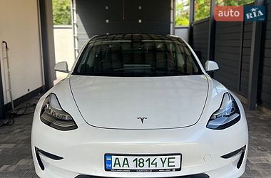 Седан Tesla Model 3 2019 в Броварах