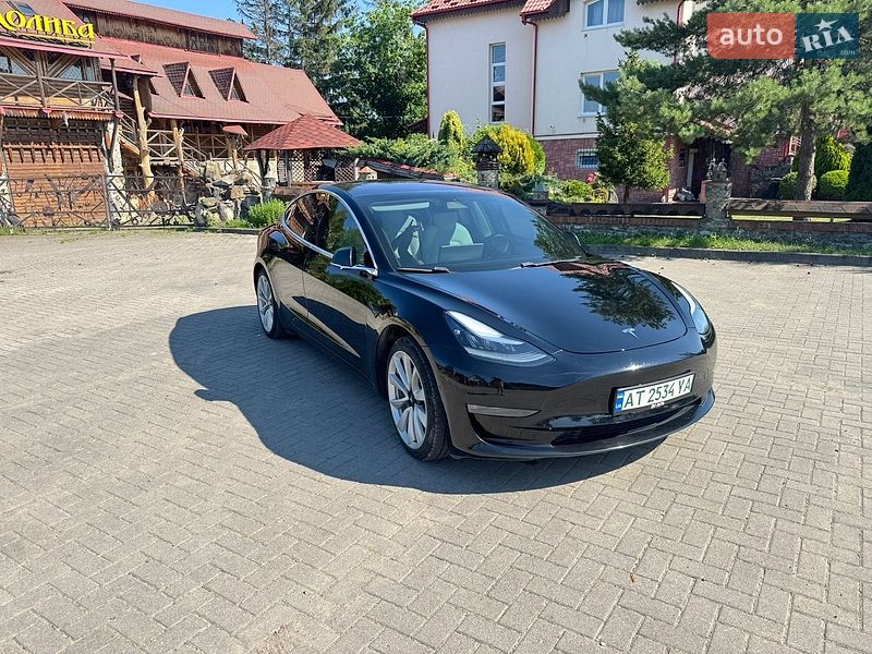 Tesla Model 3 2018