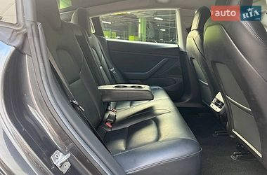 Седан Tesla Model 3 2019 в Києві