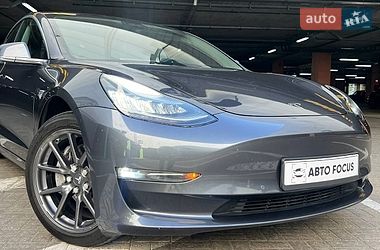 Седан Tesla Model 3 2019 в Києві