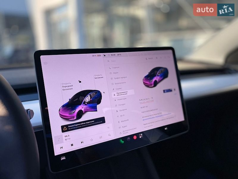 Седан Tesla Model 3 2021 в Черновцах