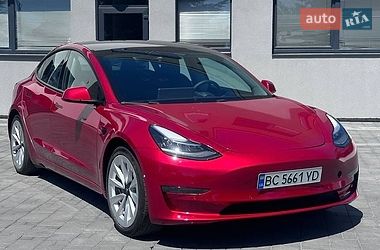 Tesla Model 3  2021