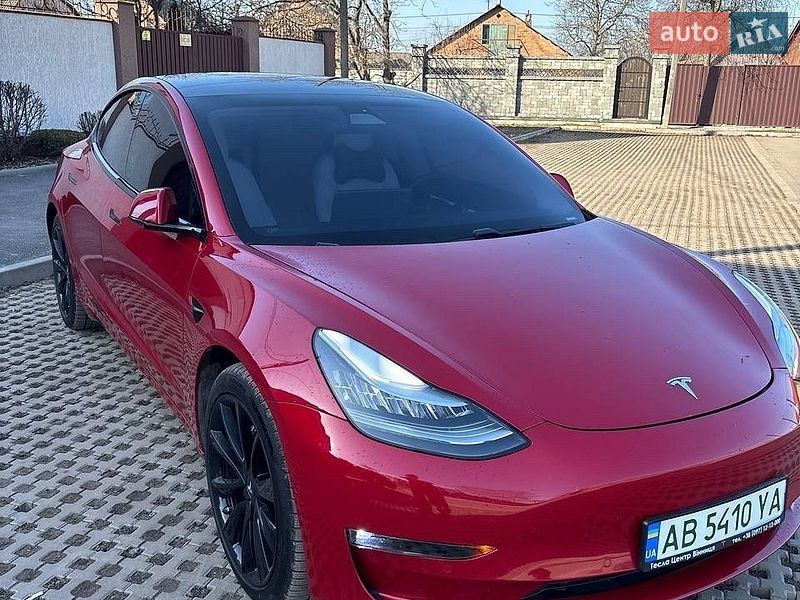 Tesla Model 3 2020
