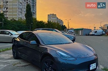 tesla model-3 2023 в Киев от профессионального продавца Владислав Кравчук