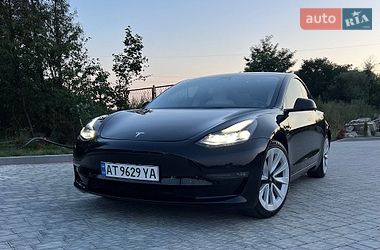 Tesla Model 3  2023