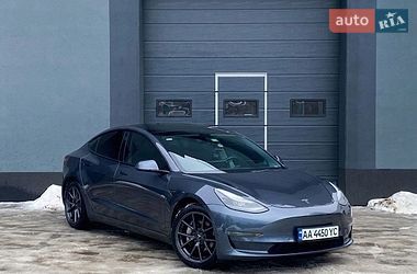 Tesla Model 3  2021