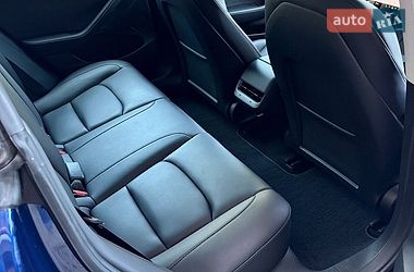 Седан Tesla Model 3 2022 в Днепре