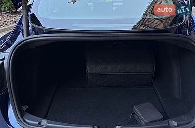 Седан Tesla Model 3 2022 в Днепре