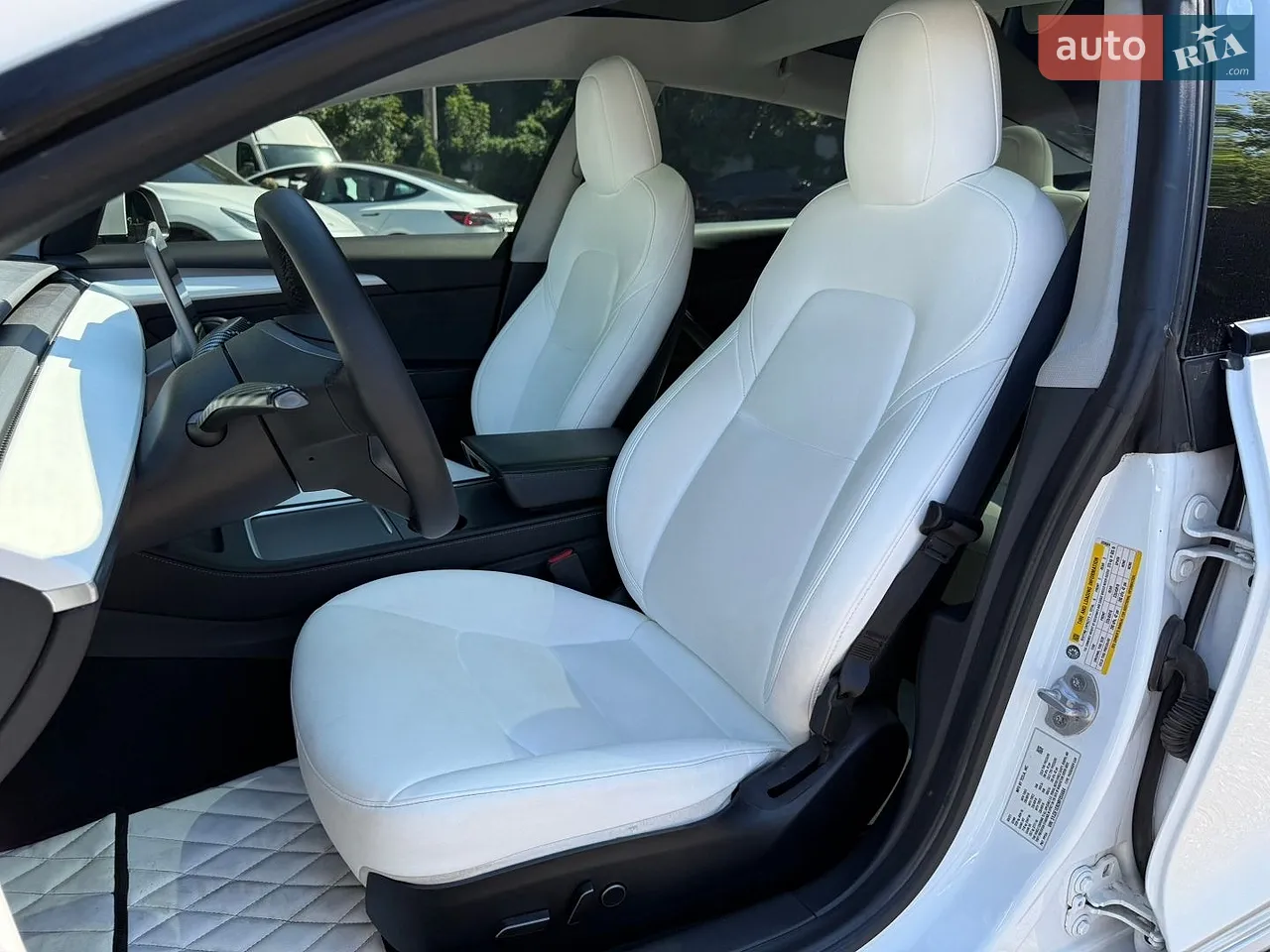2021 Tesla Model 3 - мініатюра 5