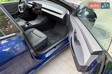 Седан Tesla Model 3 2025 в Днепре