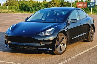Tesla Model 3  2023