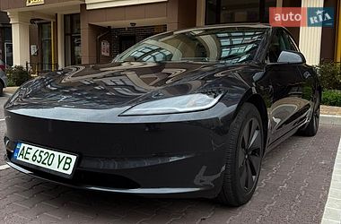 Седан Tesla Model 3 2024 в Києві фото Седан Tesla Model 3 2024 в Києві