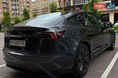 Седан Tesla Model 3 2024 в Києві фото 3 Седан Tesla Model 3 2024 в Києві