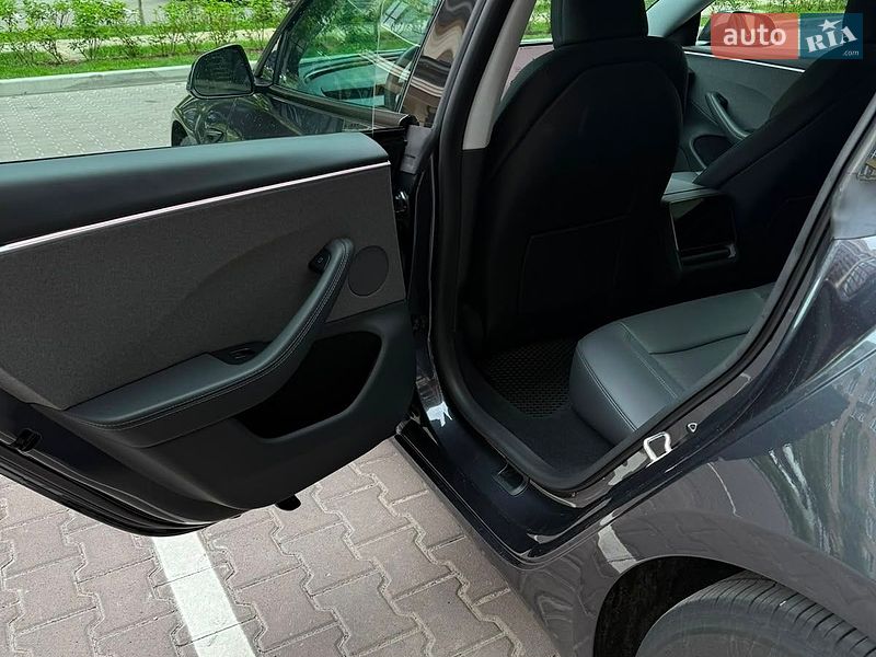 Седан Tesla Model 3 2024 в Києві фото 13 Седан Tesla Model 3 2024 в Києві