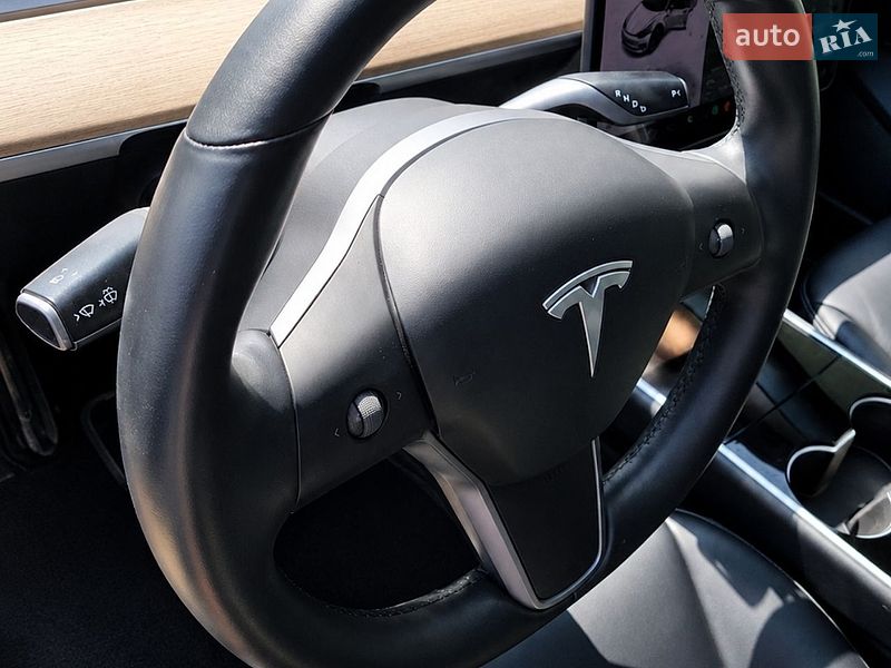 Седан Tesla Model 3 2018 в Тернополі фото 27 Седан Tesla Model 3 2018 в Тернополі
