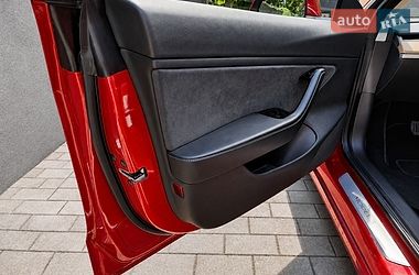 Седан Tesla Model 3 2018 в Тернополі фото 28 Седан Tesla Model 3 2018 в Тернополі