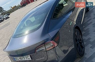 Седан Tesla Model 3 2020 в Львове