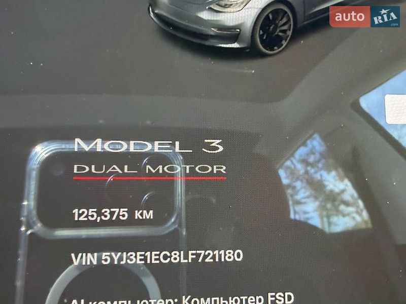 Седан Tesla Model 3 2020 в Львове