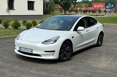 Tesla Model 3 2021