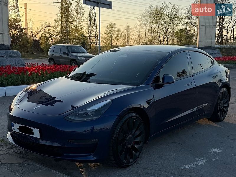 Tesla Model 3 2022