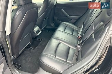 Седан Tesla Model 3 2019 в Києві