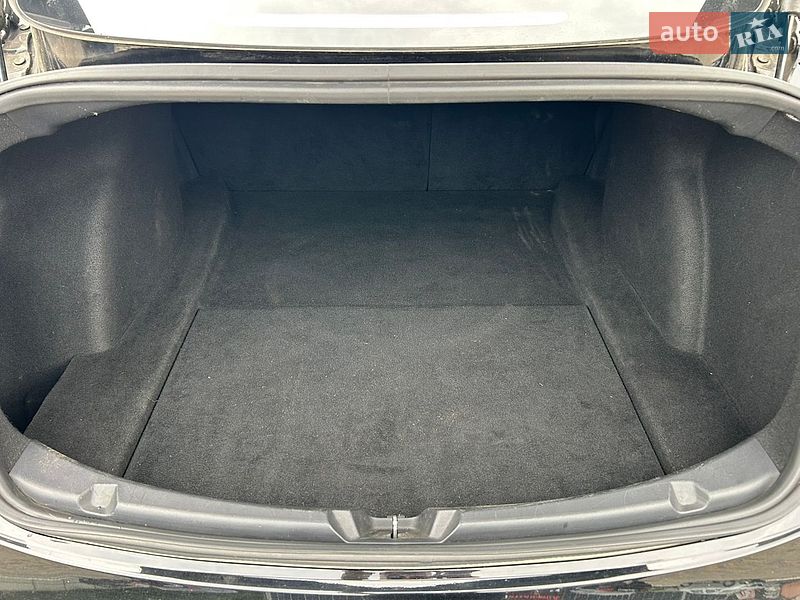 Седан Tesla Model 3 2019 в Києві