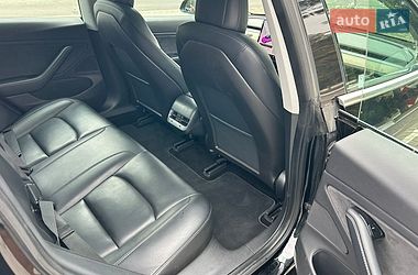 Седан Tesla Model 3 2019 в Києві
