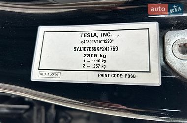 Седан Tesla Model 3 2019 в Києві