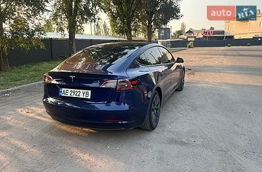 Седан Tesla Model 3 2023 в Днепре