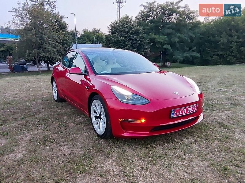 Tesla Model 3 2022