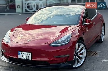 Tesla Model 3  2018
