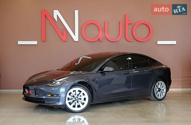 Tesla Model 3  2023