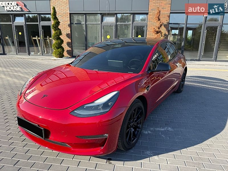 Tesla Model 3 2020