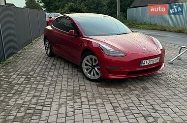 Tesla Model 3  2022