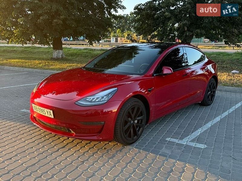 Tesla Model 3 2020