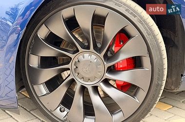 Седан Tesla Model 3 2023 в Киеве