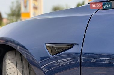 Седан Tesla Model 3 2023 в Киеве