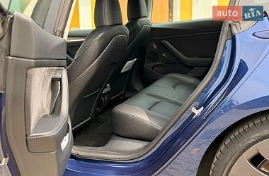 Седан Tesla Model 3 2023 в Киеве