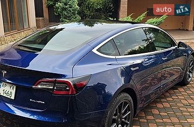 Седан Tesla Model 3 2020 в Запоріжжі